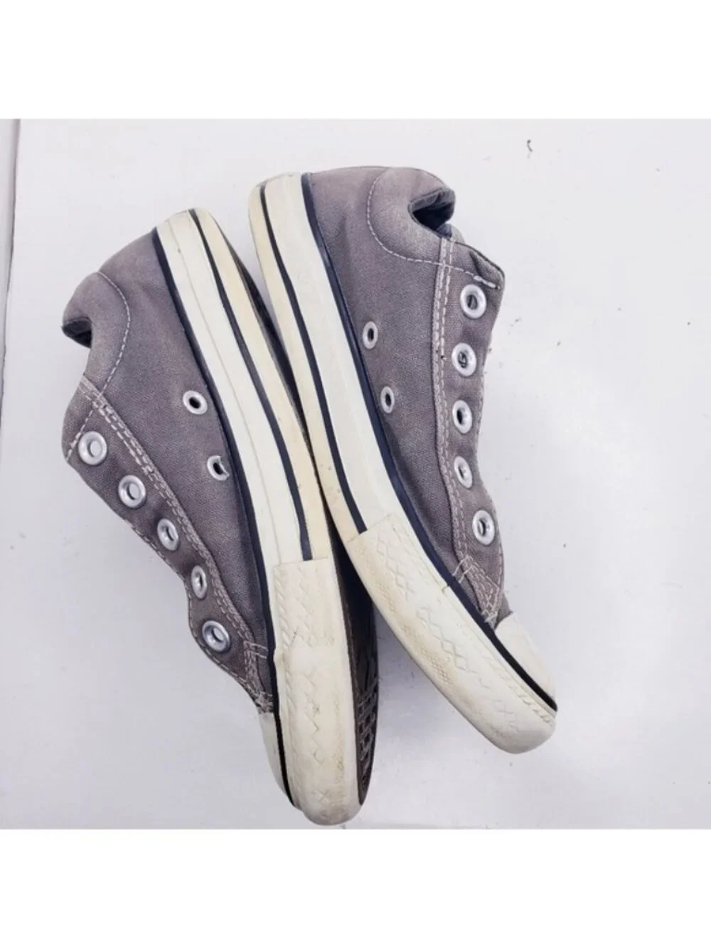 Converse Gray Canvas Low Top Chucks Slip On Shoes Boys Youth Size 2